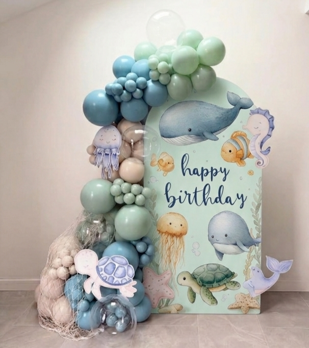 Birthday balloon decoration by AABallons
